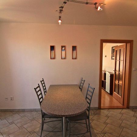Guest House Maxim Ліптовський Мікулаш Екстер'єр фото